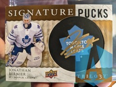 2014-15 Upper Deck Trilogy Signature Pucks Primary Logos Jonathan Bernier Auto SP-JB